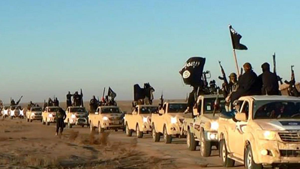 Isis-fighters-pictured-on-012.jpg