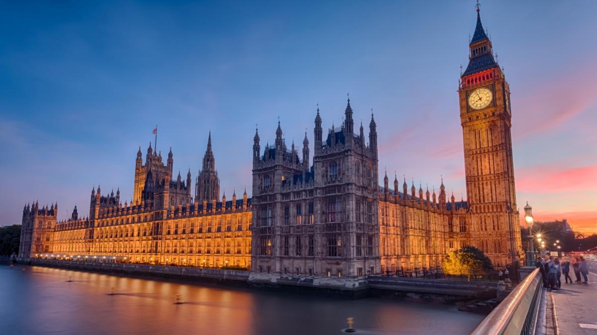 london_parliament-1920x1200.jpg