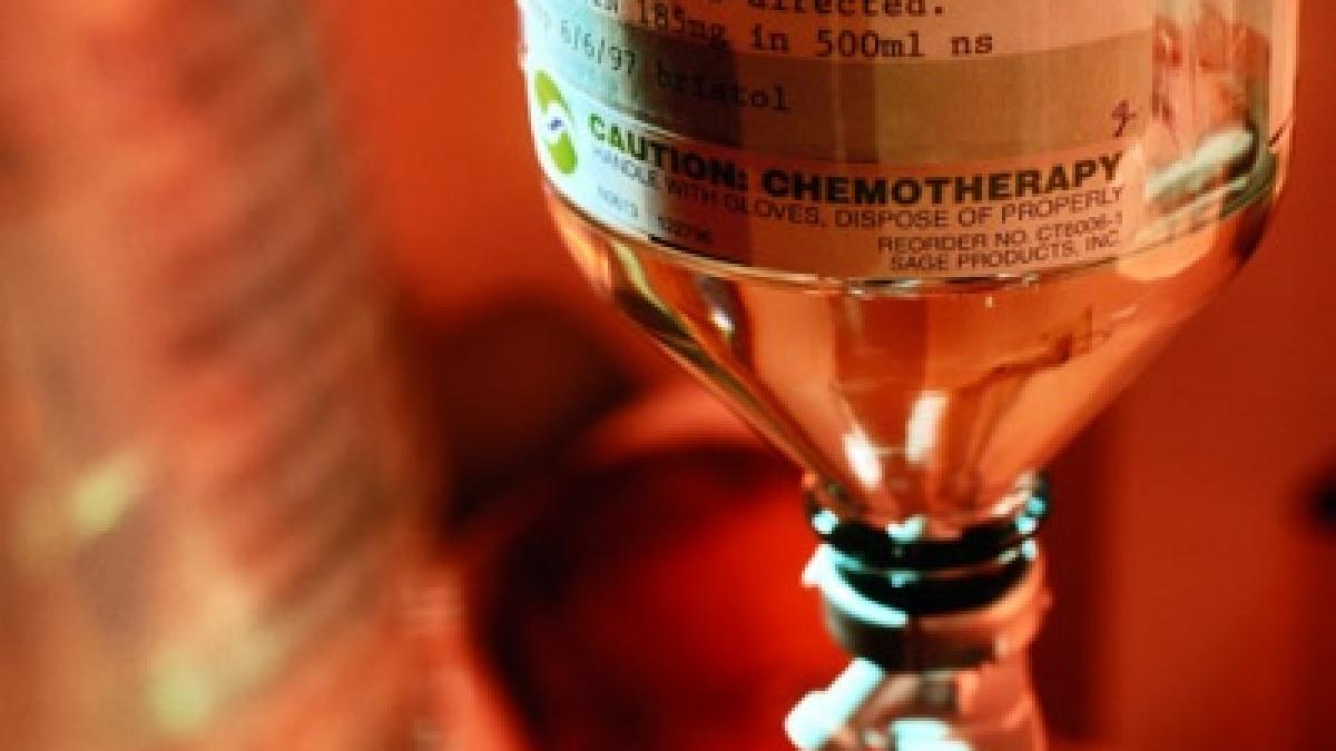 chemotherapy_bottle_400.jpg