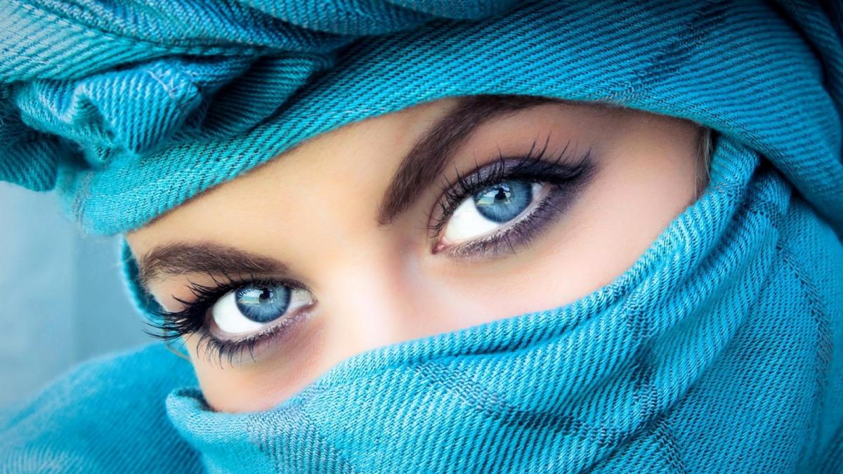 beautiful-eyes-wallpaper.jpg