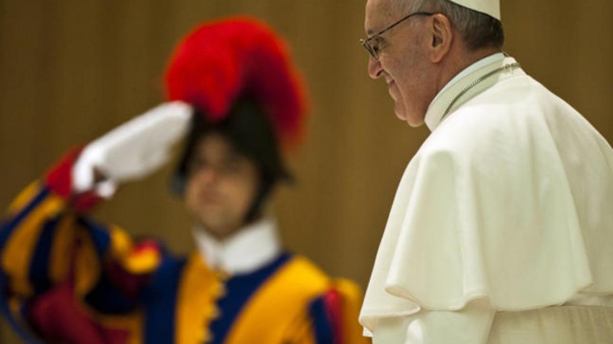 Pope-and-Swiss-Guard_large.jpg