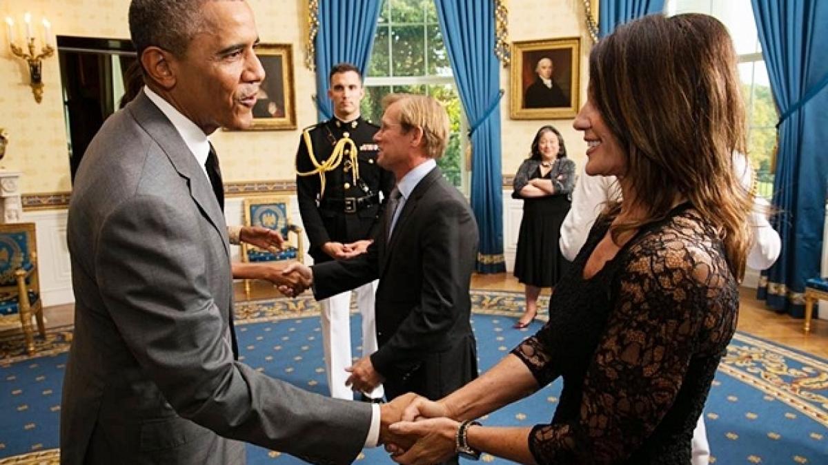 barack-obama-nadia-comaneci_75811800.jpg