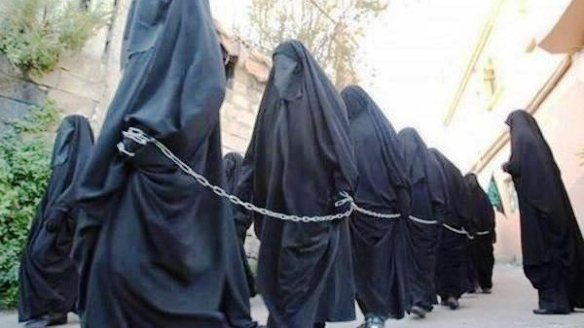 daesh-girls-slaves-isis-4.jpg