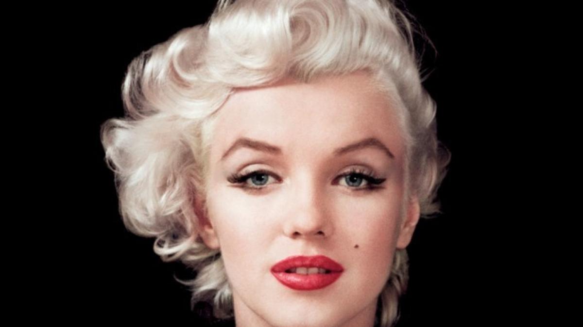 Marilyn-Monroe-wallpaper2.jpg