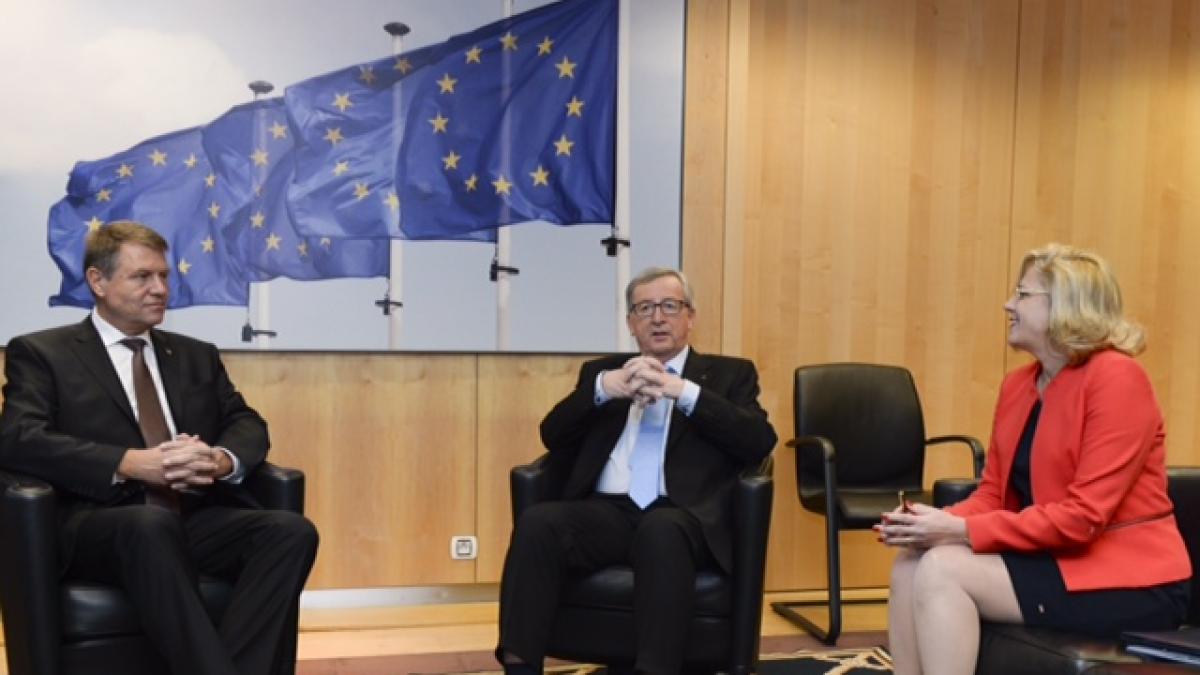 Klaus Iohannis Jean-Claude Juncker Corina Cretu 1.jpg