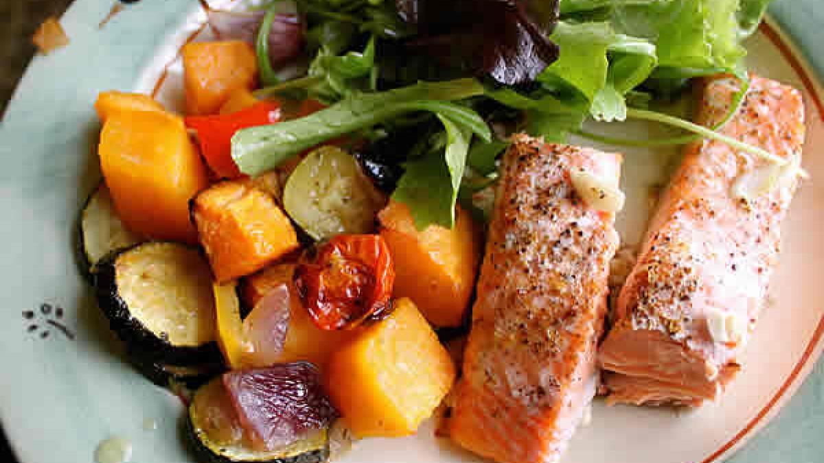 salmon-roasted-veg1.jpg