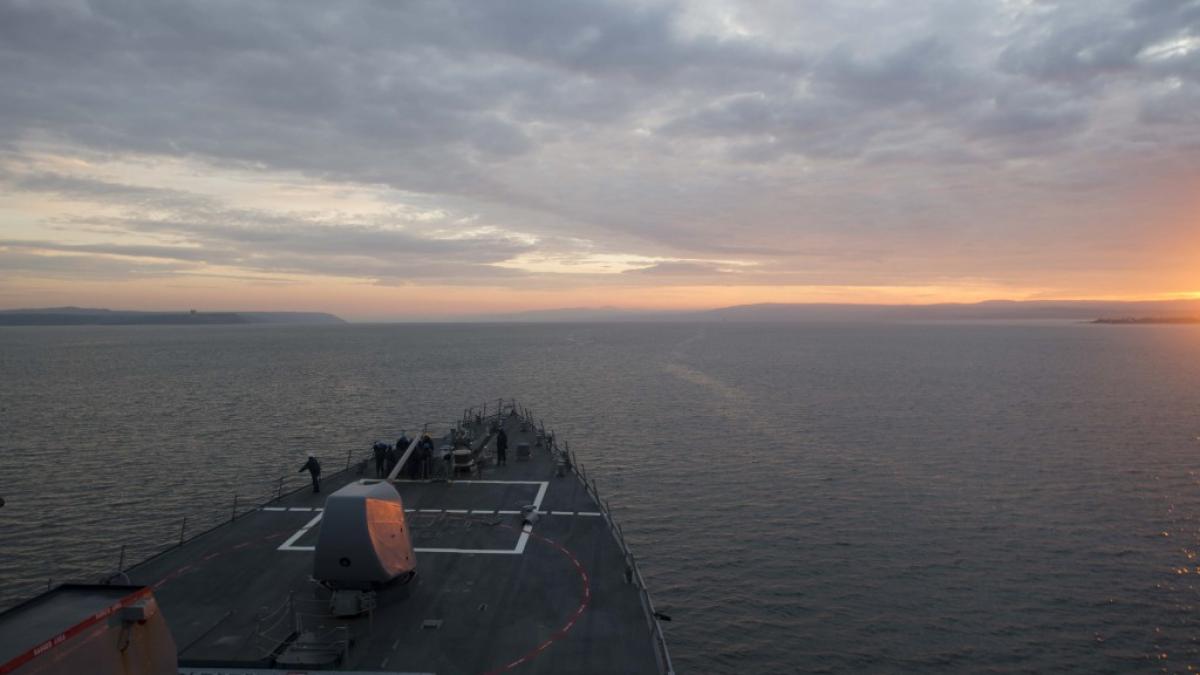 USS-Cole-Sails-into-the-Black-Sea-1024x681.jpg