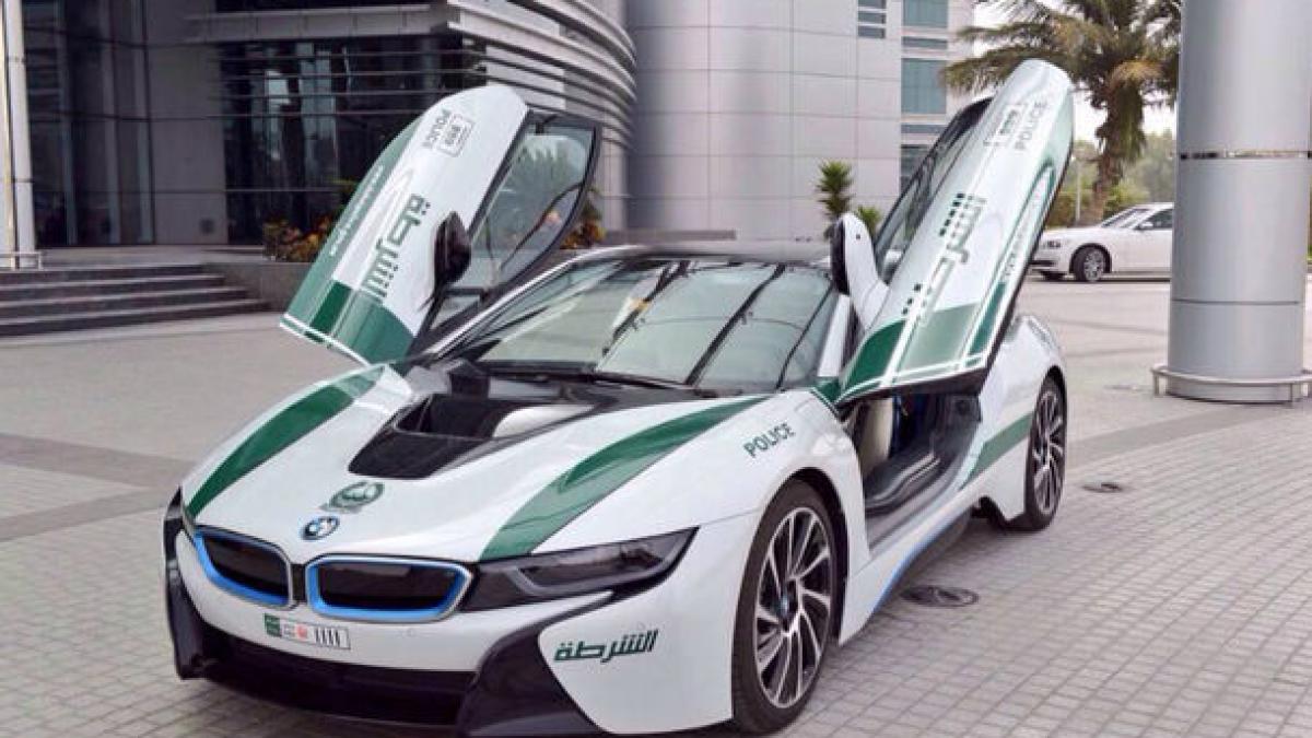 dubai supercar.jpg