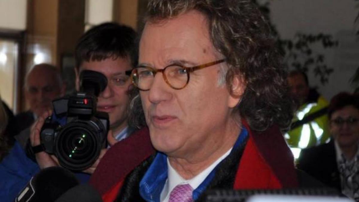 CONCERT-ANDRE-RIEU-BUCURESTI-2015-ANDRE-RIEU-canta-in-Romania-pe-13-iunie-2015--1418155772-1.347022-[640x480].jpg