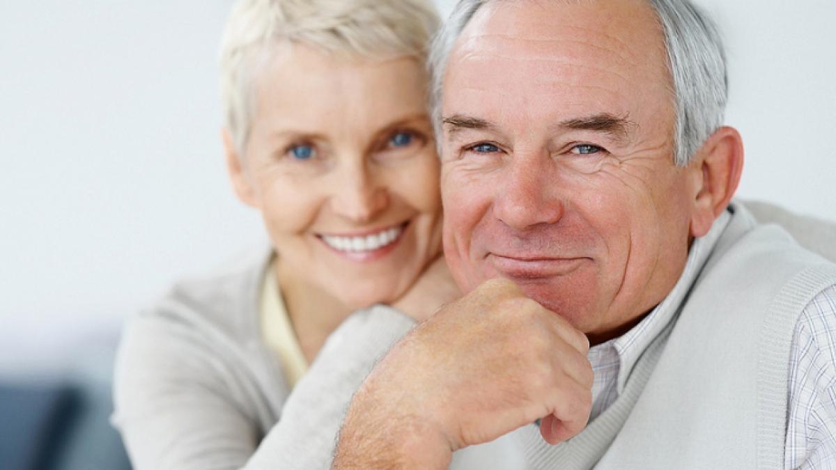 Happy-elderly-couple.jpg