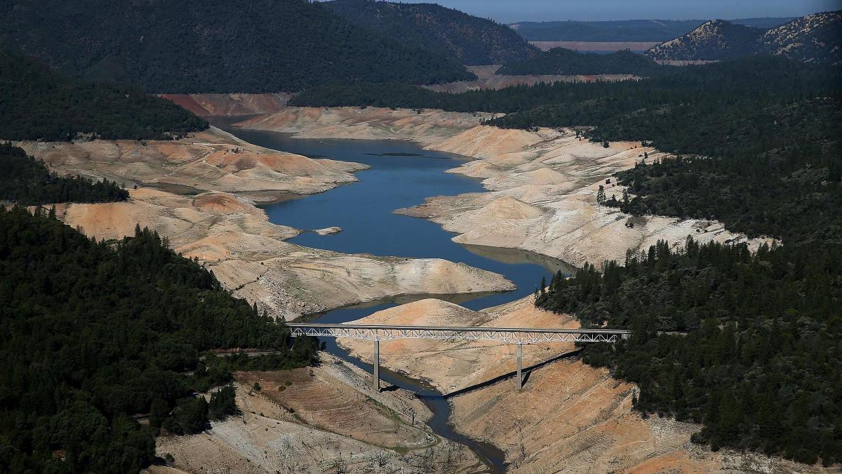 drought_-_lake_oroville.jpg