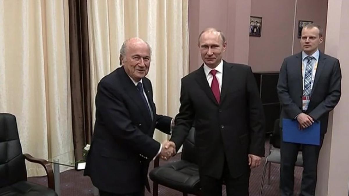 blatter putin.jpg