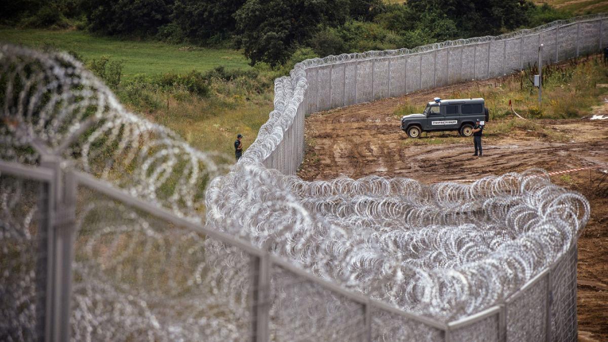 bulgarian_fence.jpg