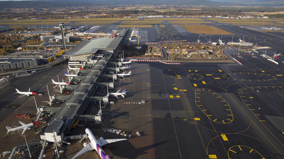 Oslo_Lufthavn_flyfoto.jpg