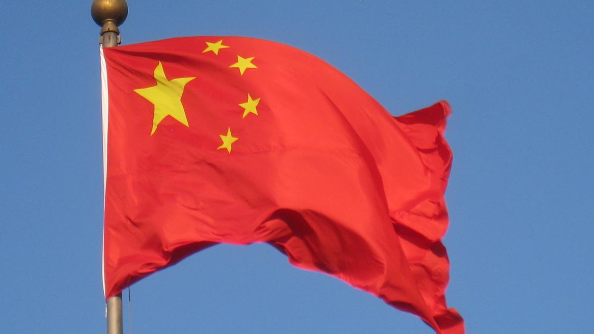 Chinese_flag_(Beijing)_-_IMG_1104.jpg