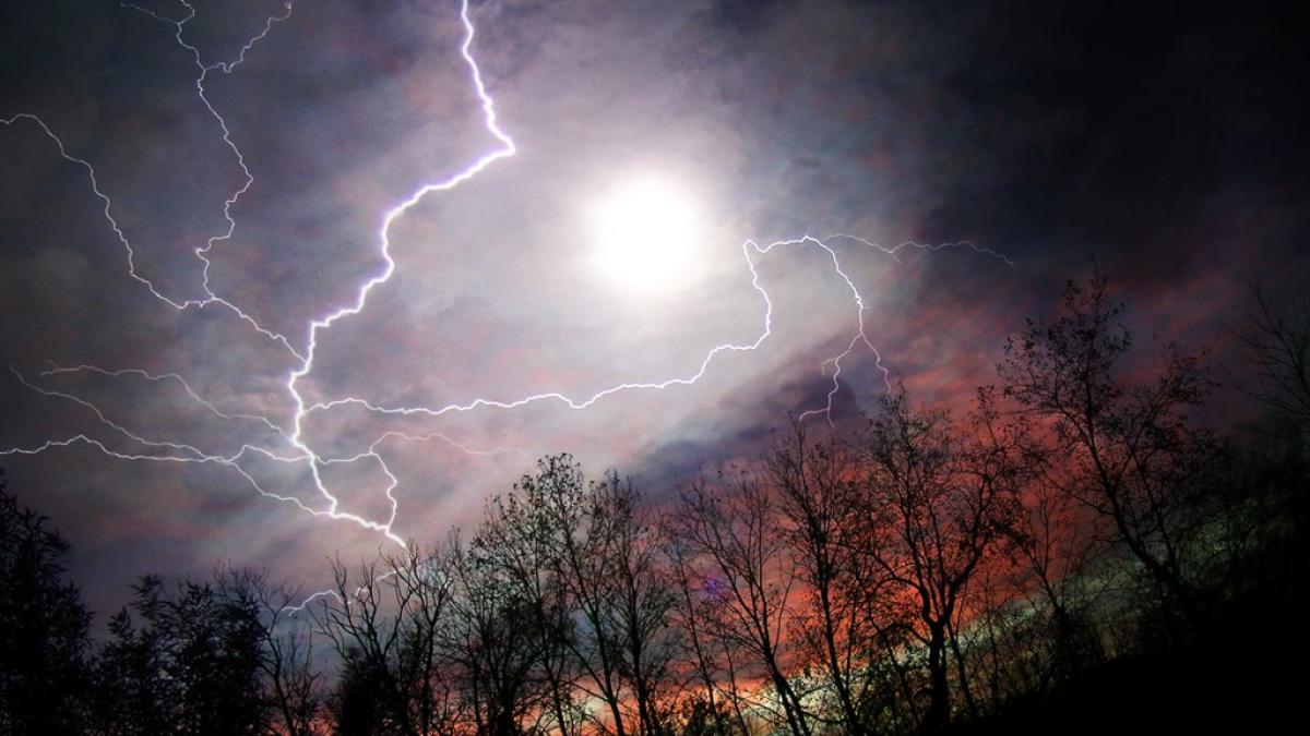 nature-lightning_00328613.jpg