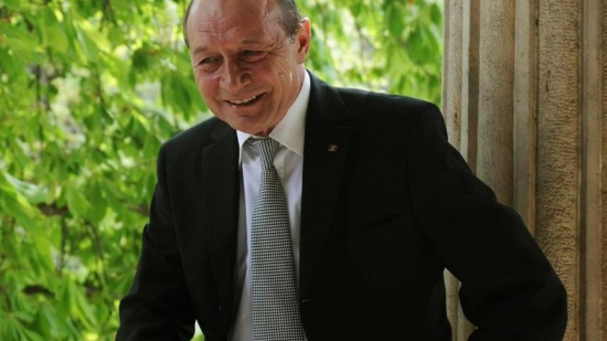 basescu facebook.jpg