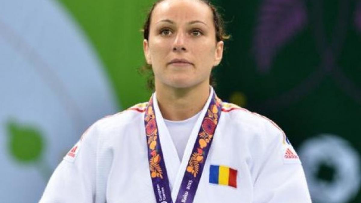 andreea-chitu-medaliata-cu-argint-la-mondialele-de-judo-de-la-astana-324334.jpg