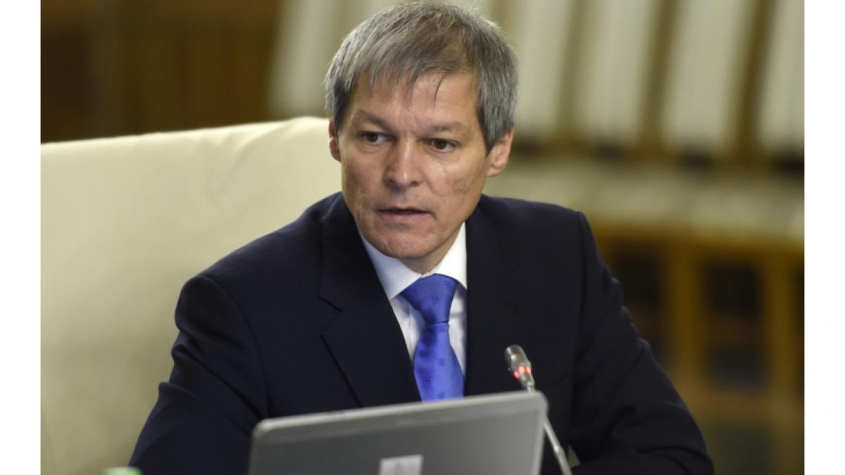 dacian ciolos oficial 2.jpg