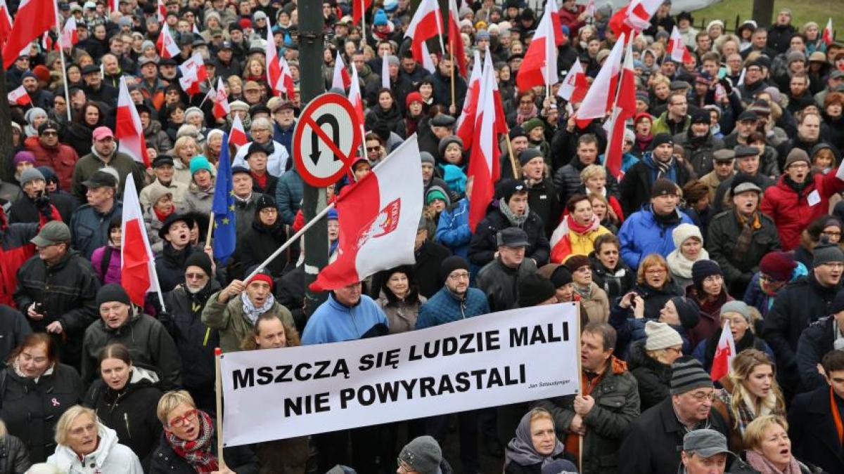 protest varsovia.jpg