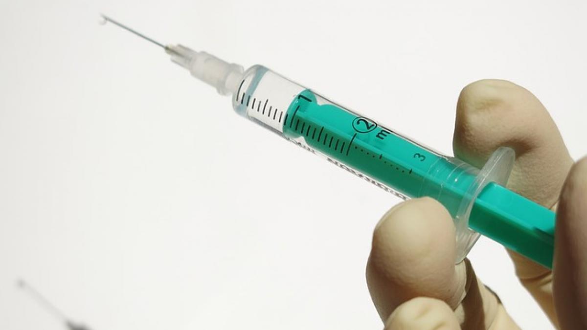 syringe-957260_640.jpg