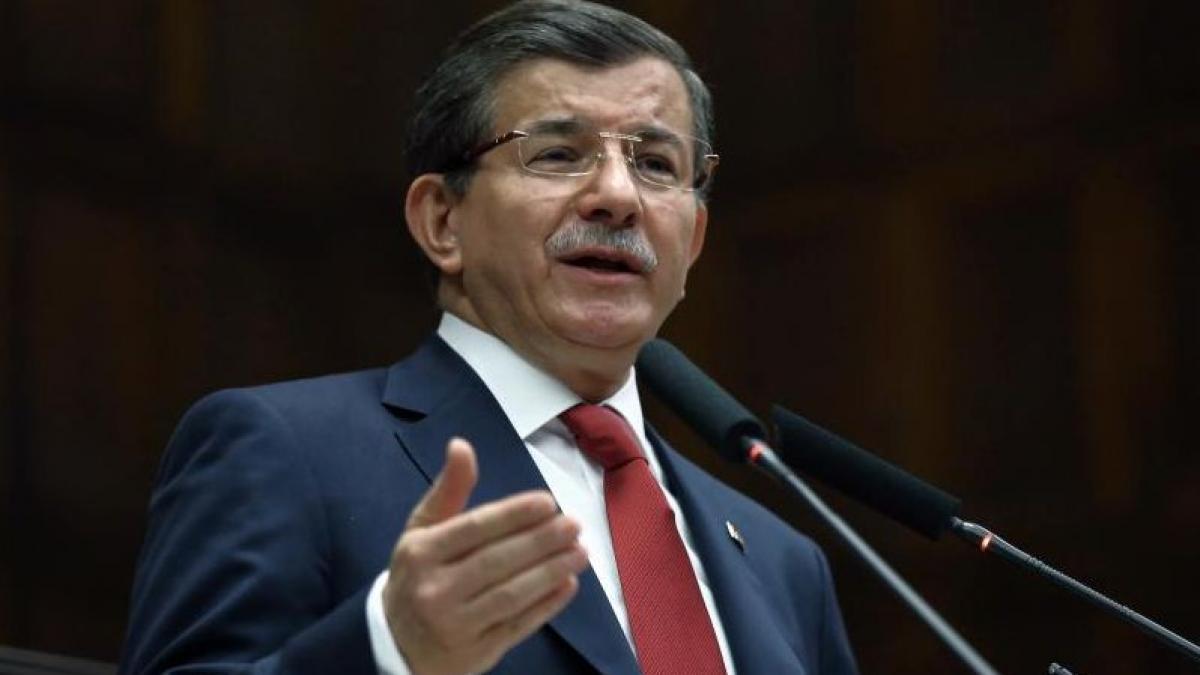 davutoglu.jpg