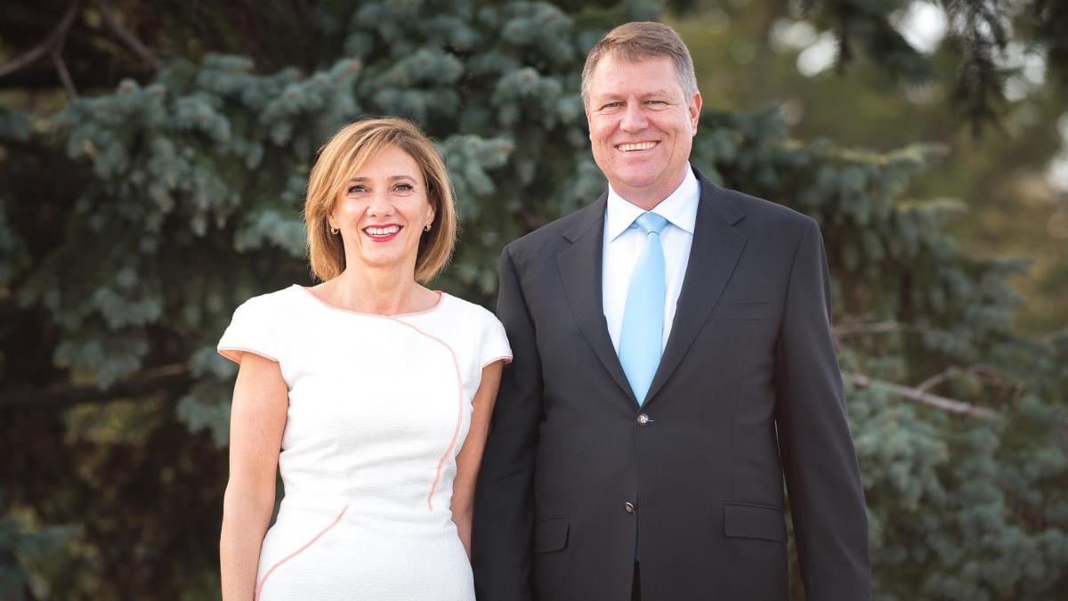 ZIUA INTERNAȚIONALĂ A FEMEII. Klaus Iohannis, mesaj pe Facebook de 8 Martie