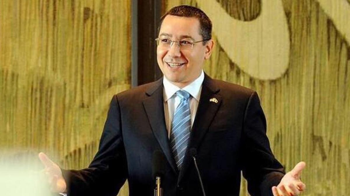 Victor Ponta, pe Facebook: &quot;În timp ce România doarme ...&quot;