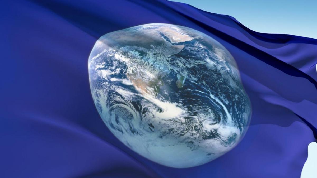 Unofficial-Earth-Day-flag.jpg