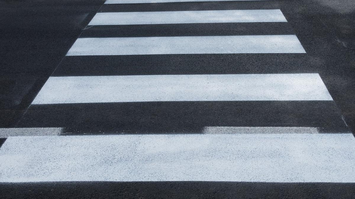 zebra-crossing-987868_960_720.jpg