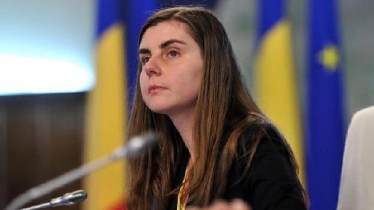 Cum arată acum Ioana Petrescu. Transformarea spectaculoasă a fostei șefe de la Finanțe în Guvernul Ponta