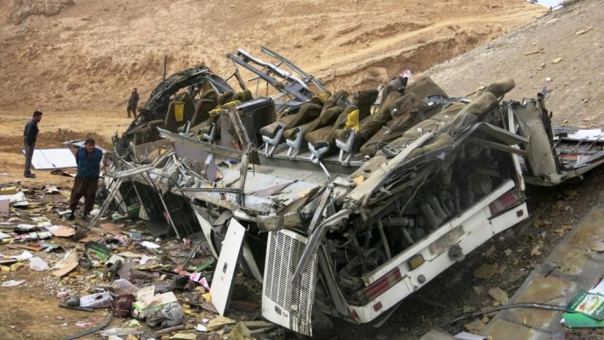 pasageri accident autobuz.jpg