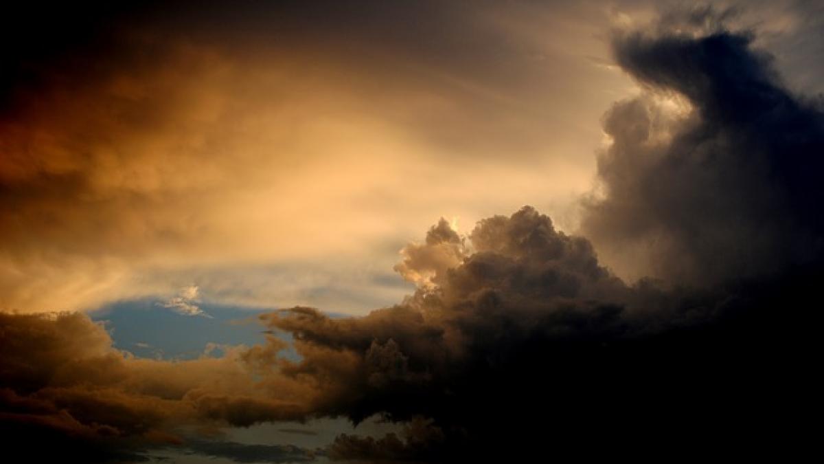 clouds-810334_640.jpg