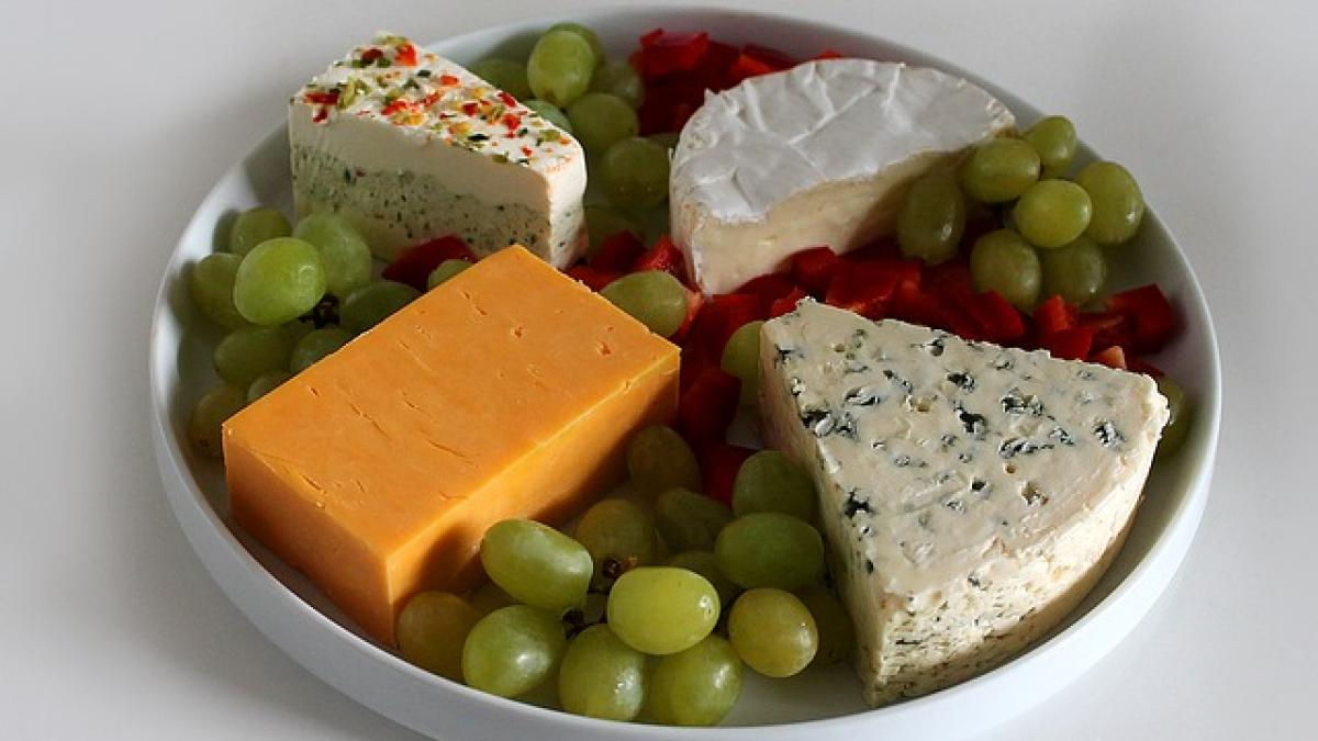 cheese-1278812_640.jpg