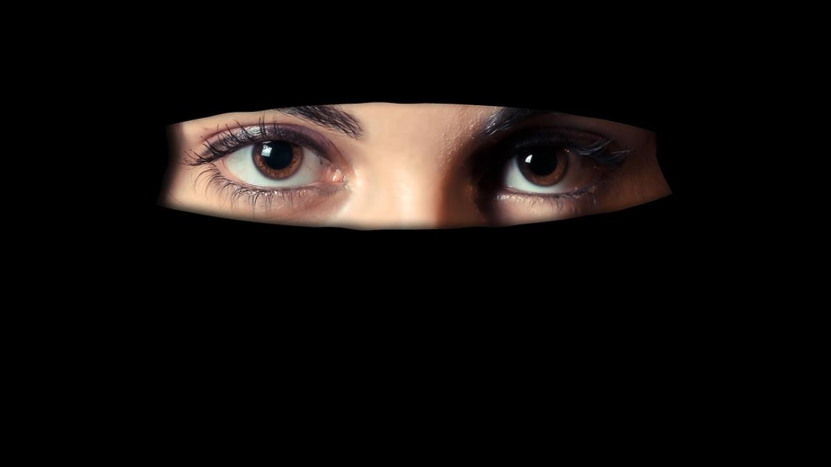 niqab-1621517_1280.jpg