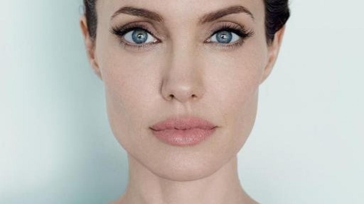 ce-a-facut-angelina-jolie-cu-doar-cateva-luni-inainte-sa-anunte-ca-divorteaza-a-fost-orbita-de-406502.jpg