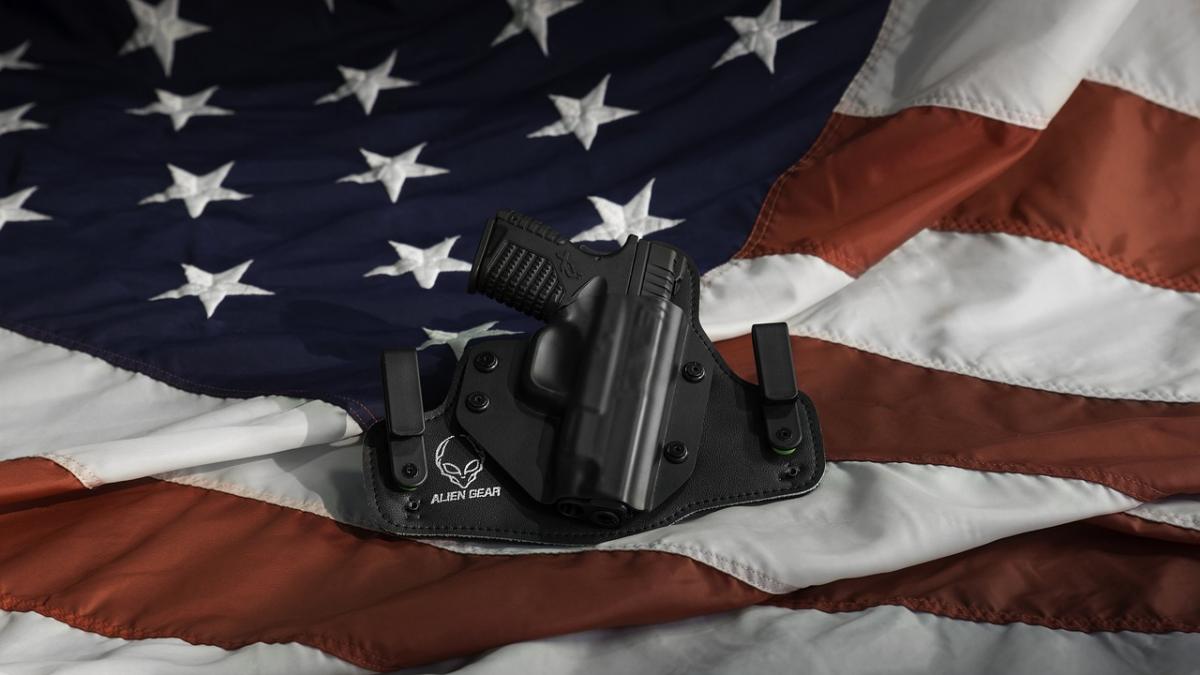 holster-648050_1280.jpg