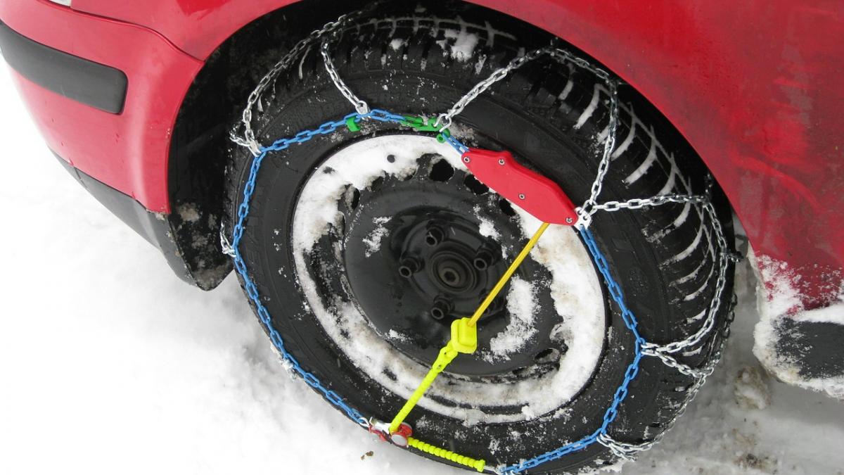 snow-chains-246258_1280.jpg