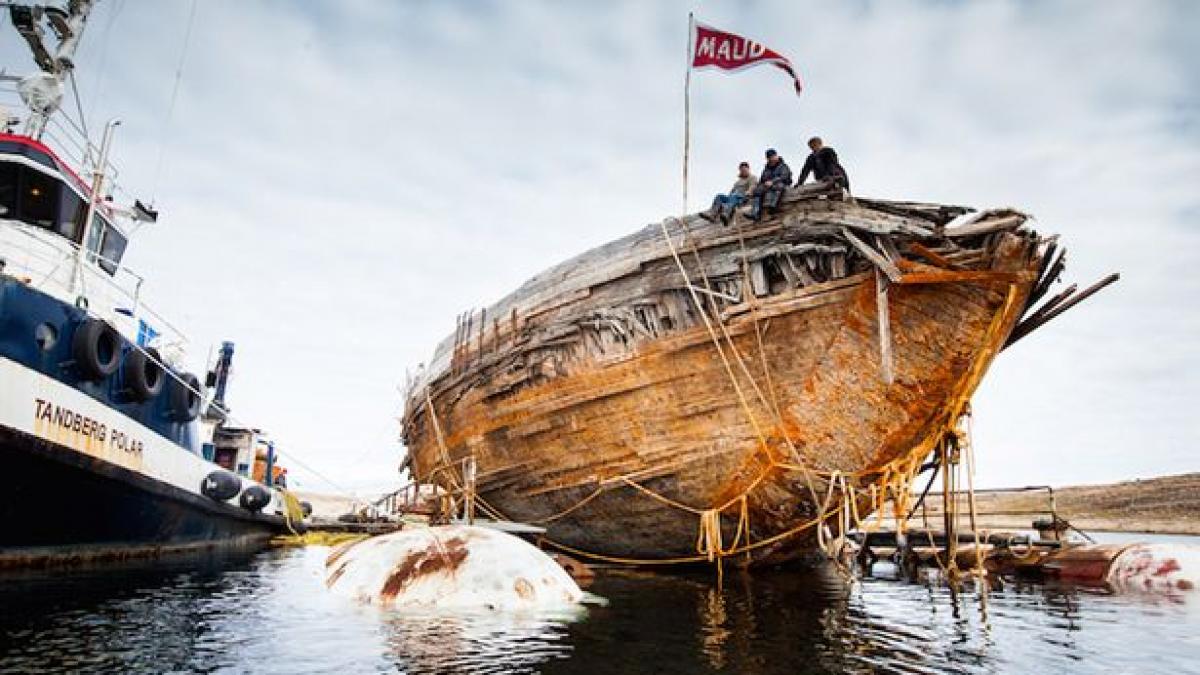 Arctic-pioneers-ship-finally-free-of-the-ice.jpg