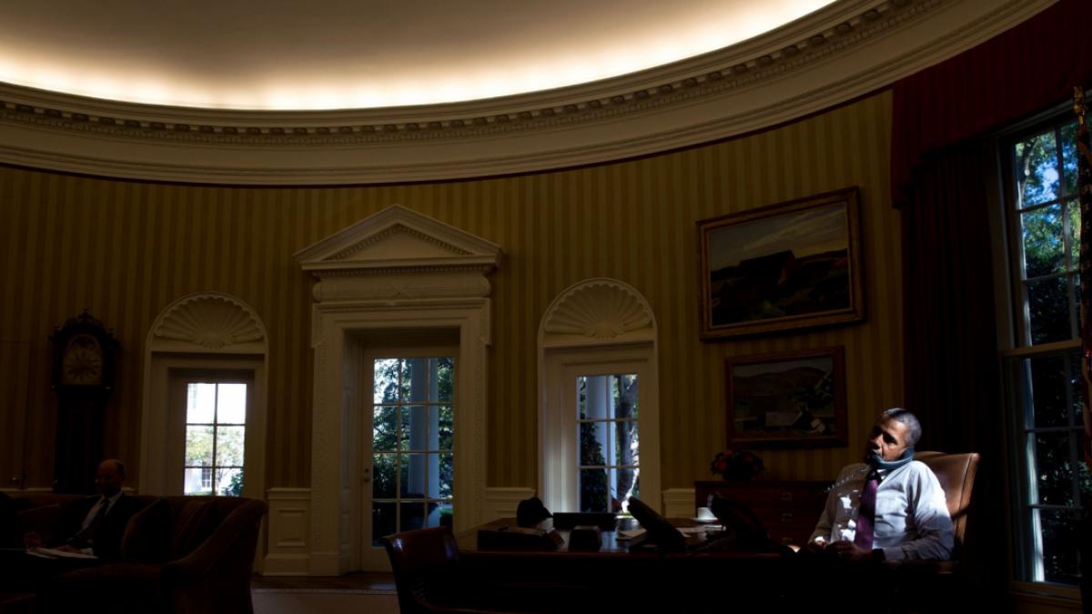 obama2-white house photo.jpg