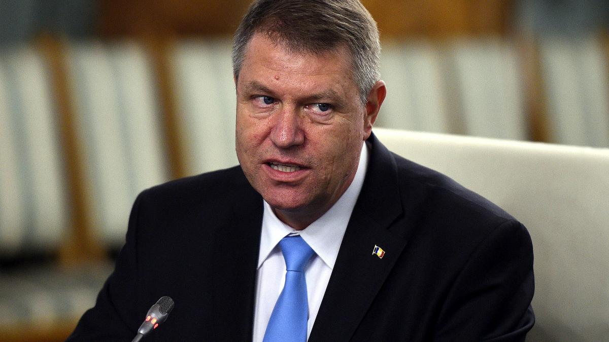 iohannis1 gov.jpg