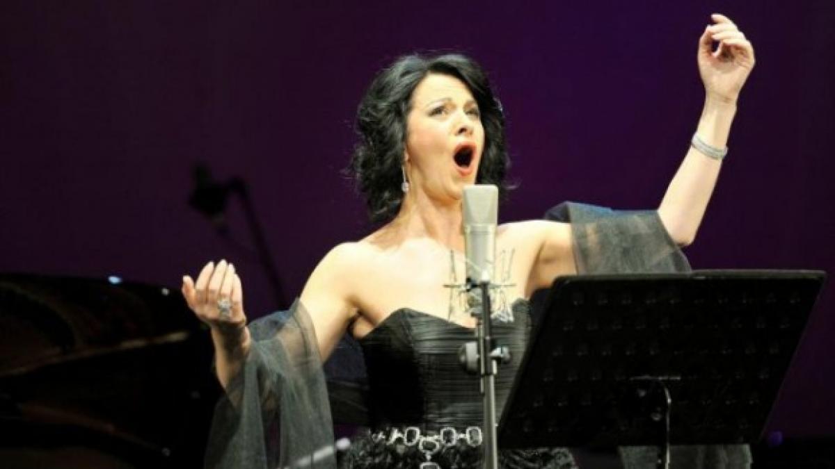 angela-gheorghiu-376392.jpg