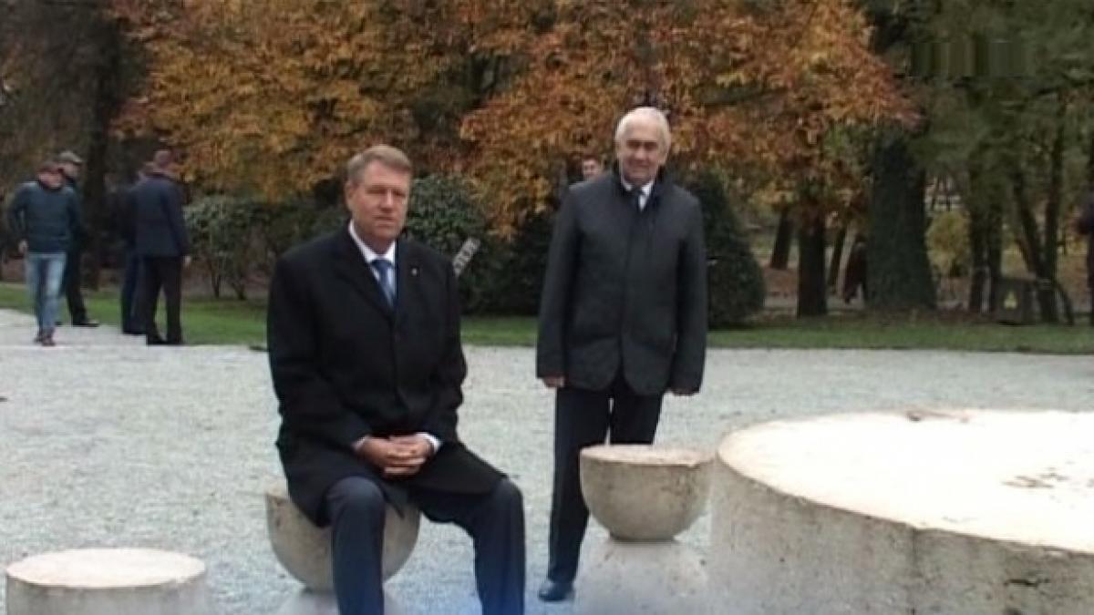 iohannis masa tacerii.jpg