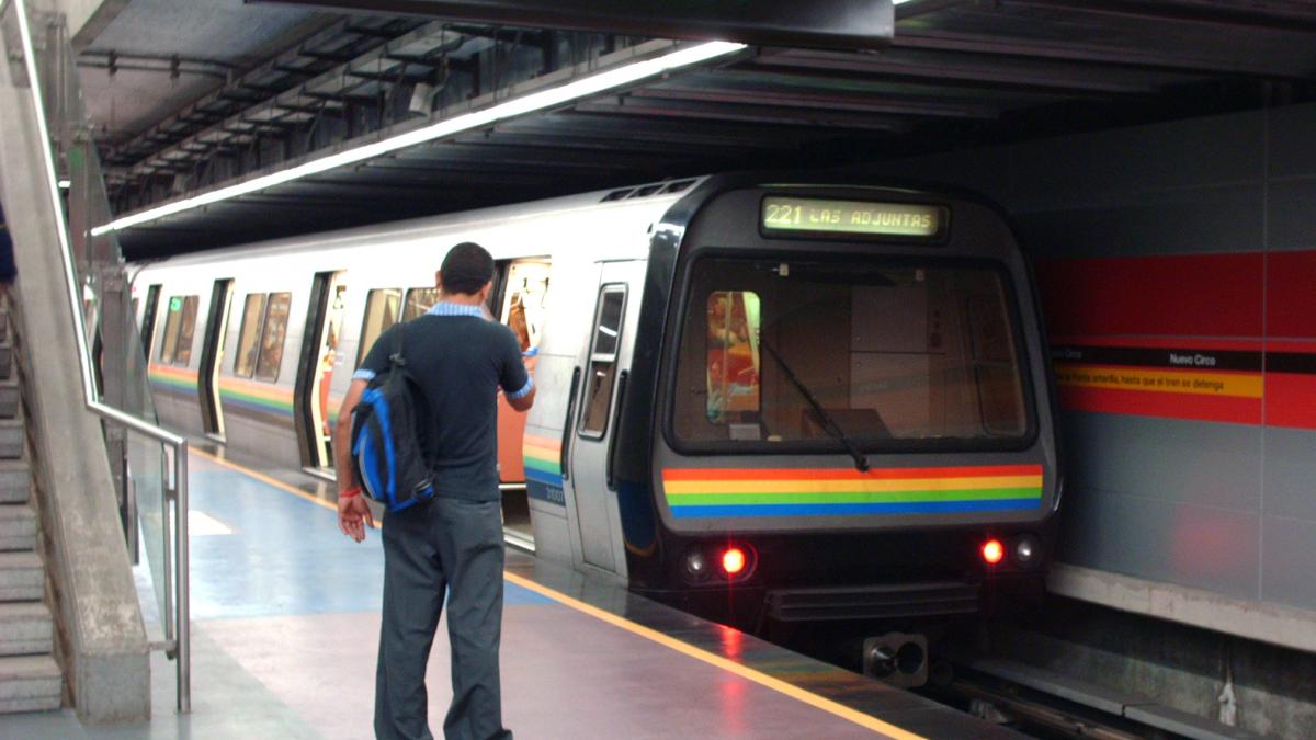 caracas metro.jpg