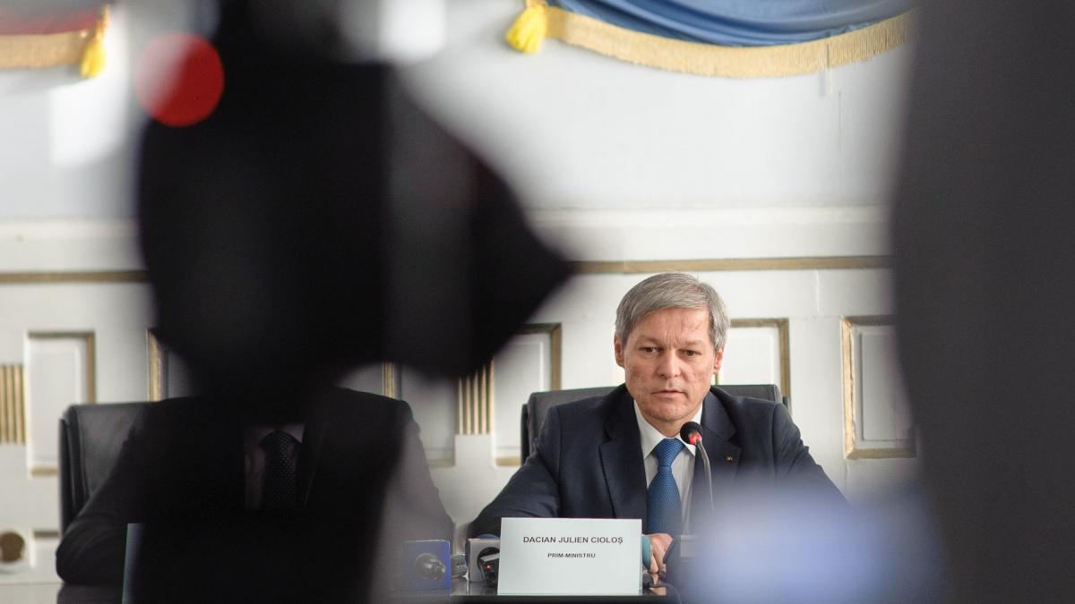 ciolos gov70.jpg