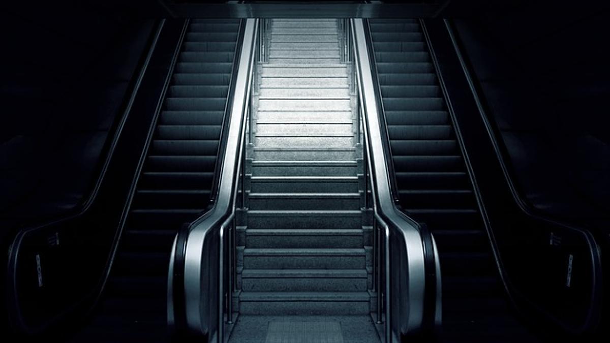 escalator-769790_640.jpg