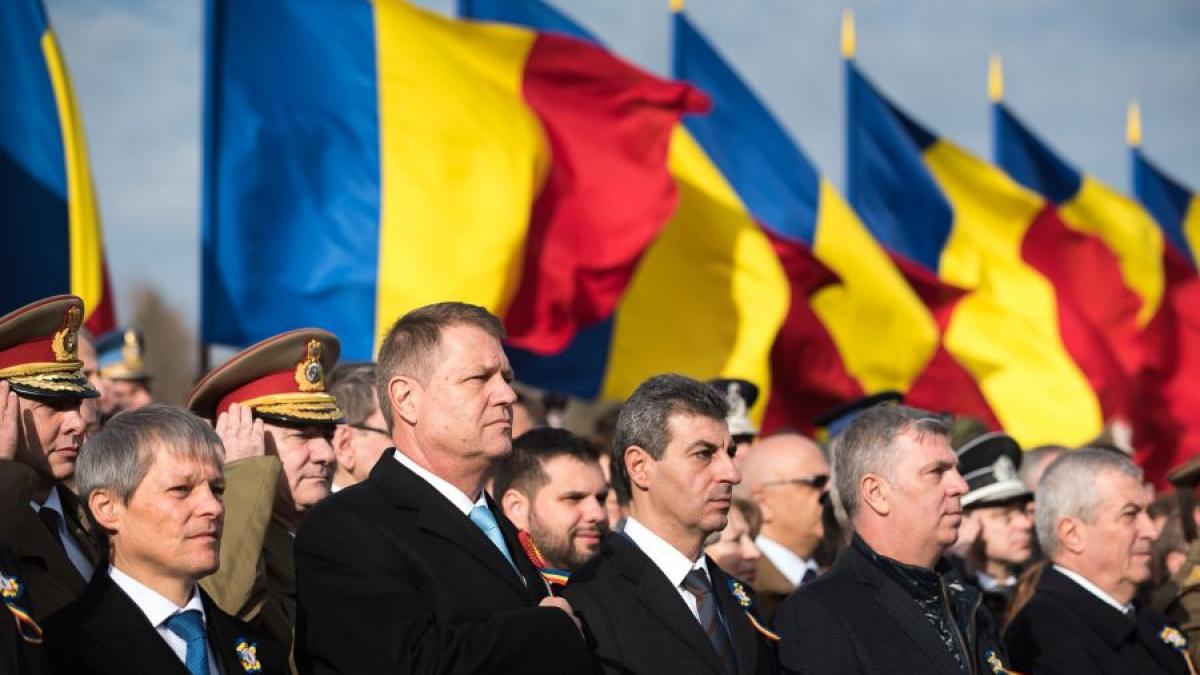 iohannis parada.jpg