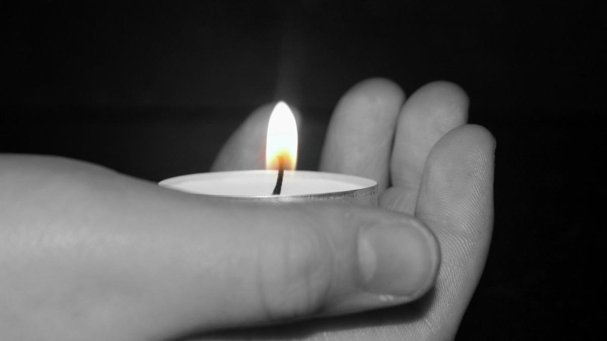 candle-1239970_1280.jpg