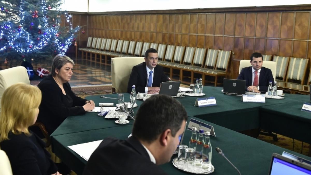 Guvernul Grindeanu riscă moțiunea de cenzură. De câte semnături are nevoie Opoziția