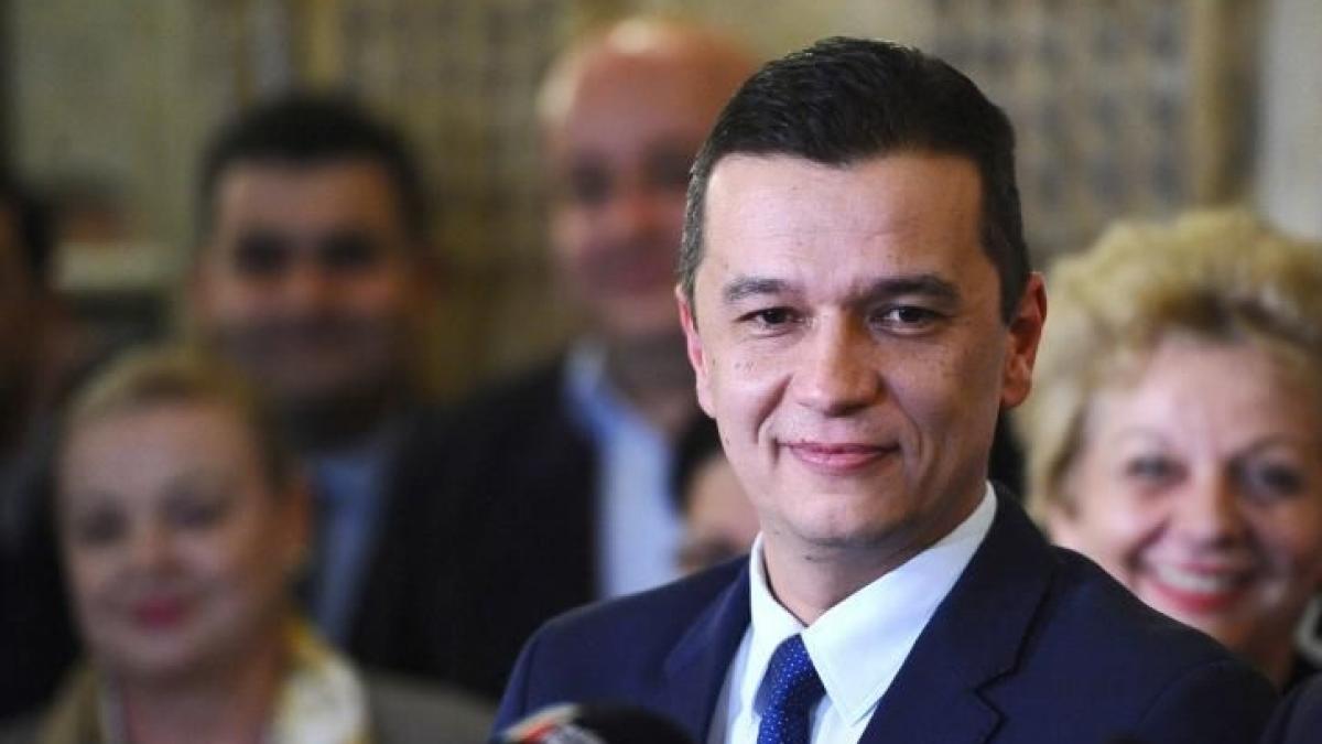 Sorin Grindeanu, vizitat de familie la Guvern. Cum arată familia premierului României